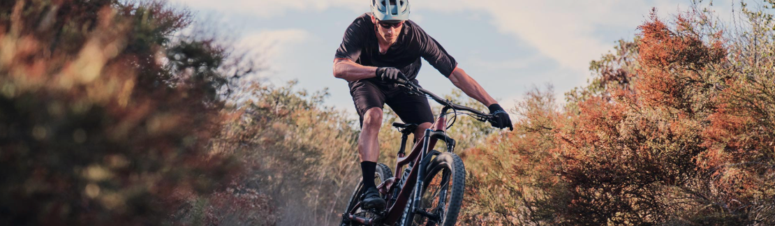 Yeow - Giant Mountain Bikes Have Landed at Outside Sports