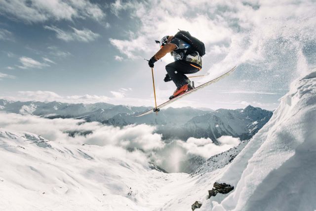 What Is a Base Grind and When Do Your Skis or Snowboard Need One?