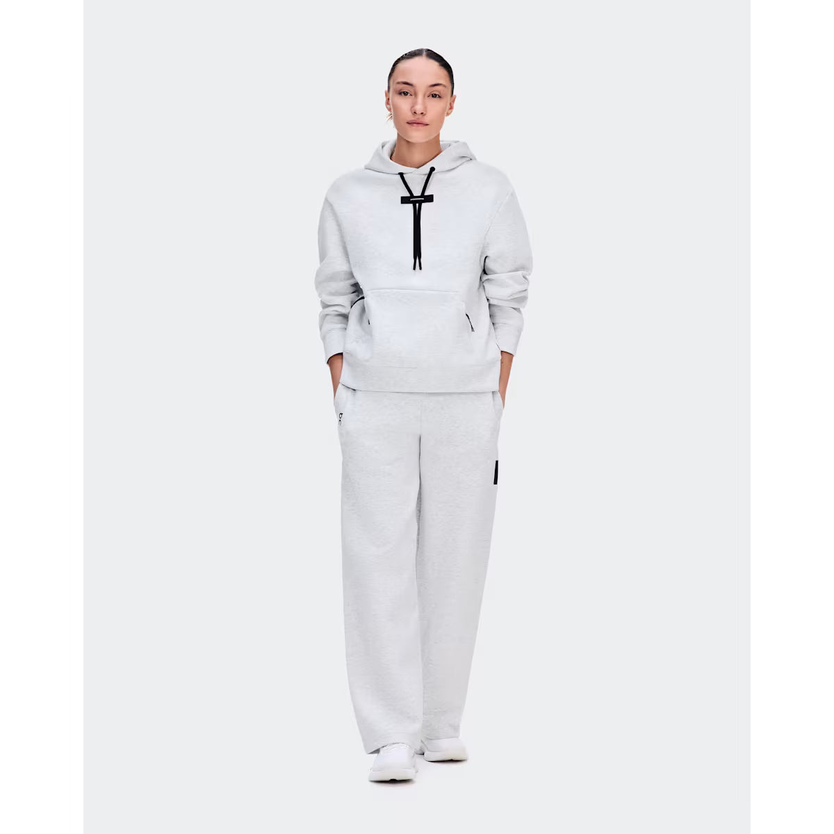 On Running Women's Focus Tech Hoodie