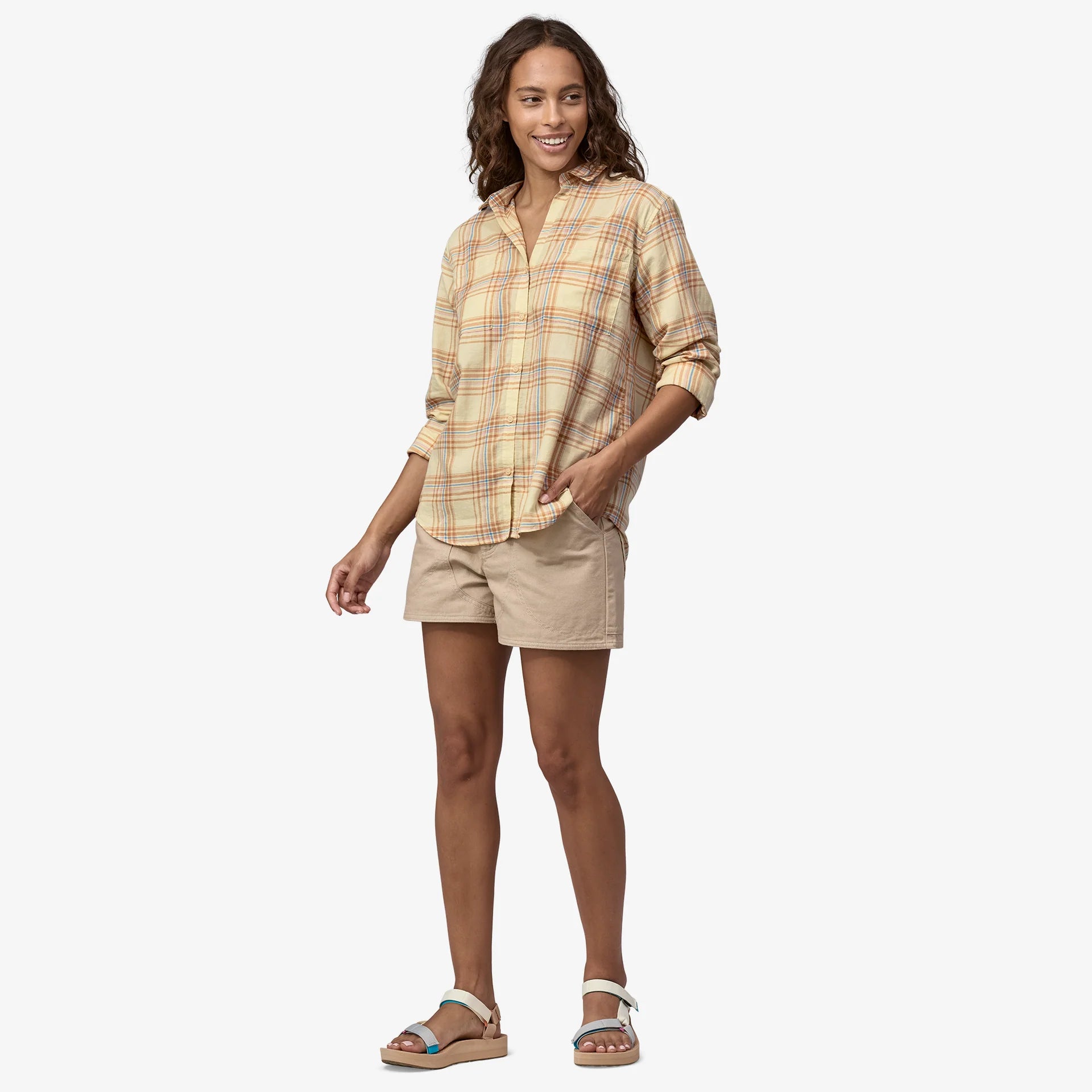 Patagonia Women's Lightweight  A/C Buttondown Shirt