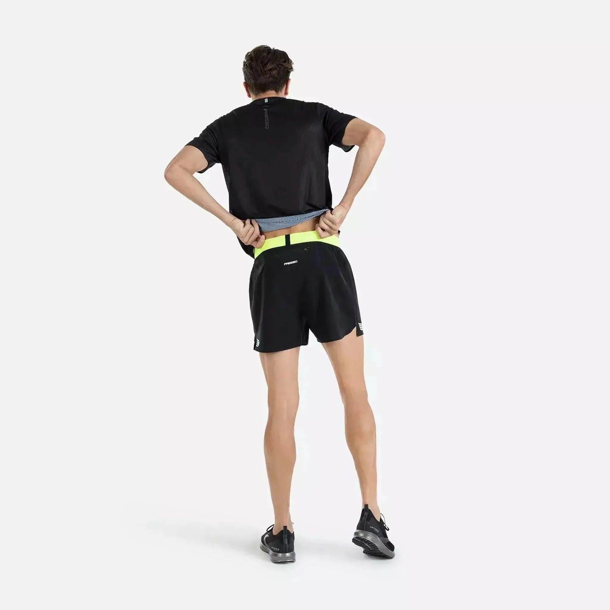 Pressio Mens Arahi 4.5' Shorts Outside Sports