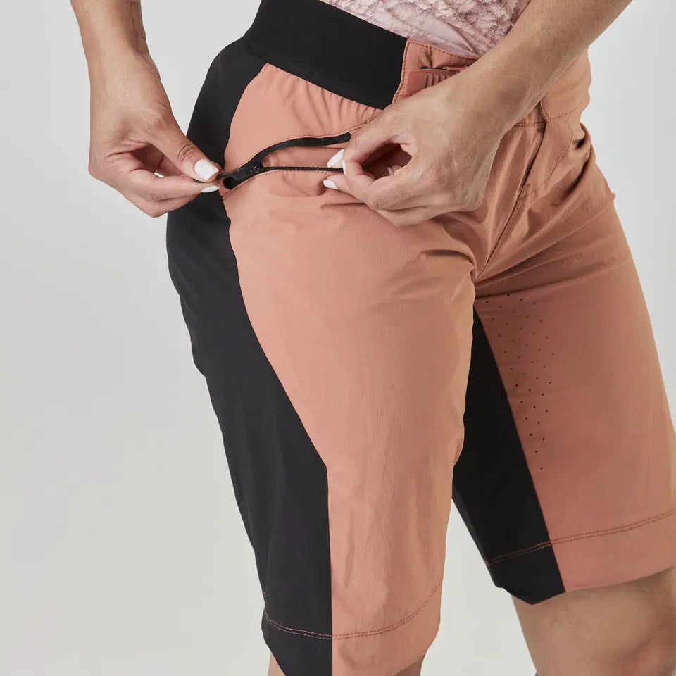 Picture Women's Vellir Stretch Bike Shorts