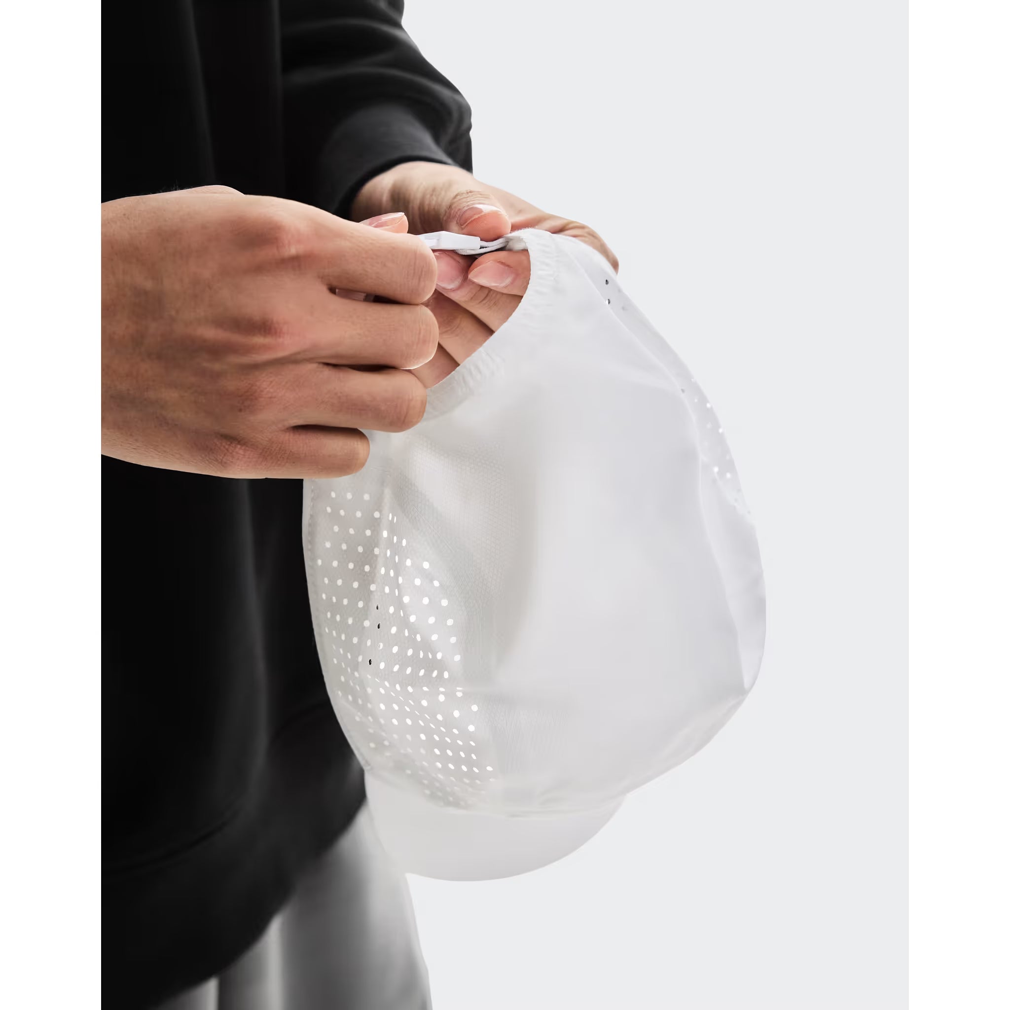 On Running Lightweight Cap