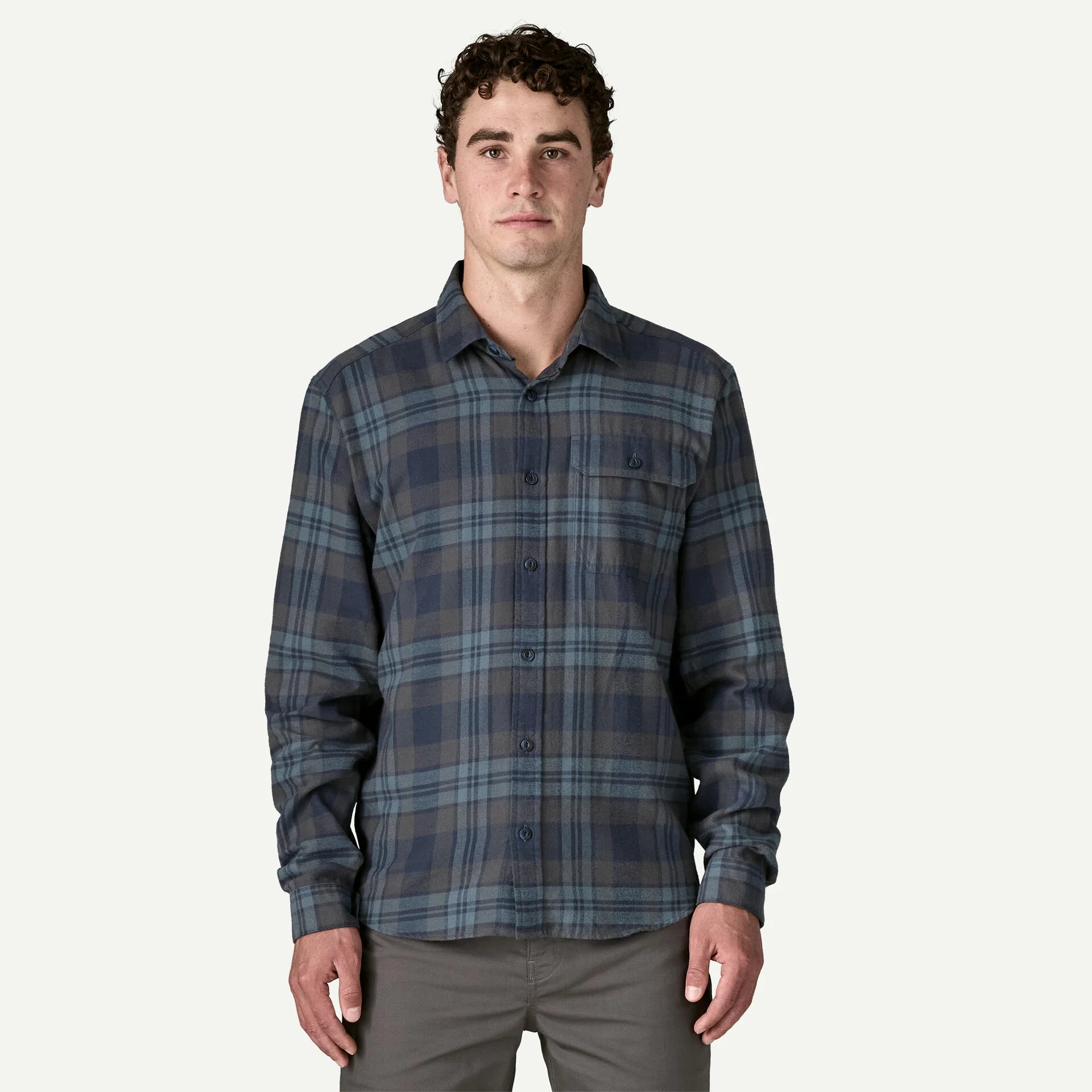Patagonia Men's Long-Sleeved LW Fjord Flannel Shirt