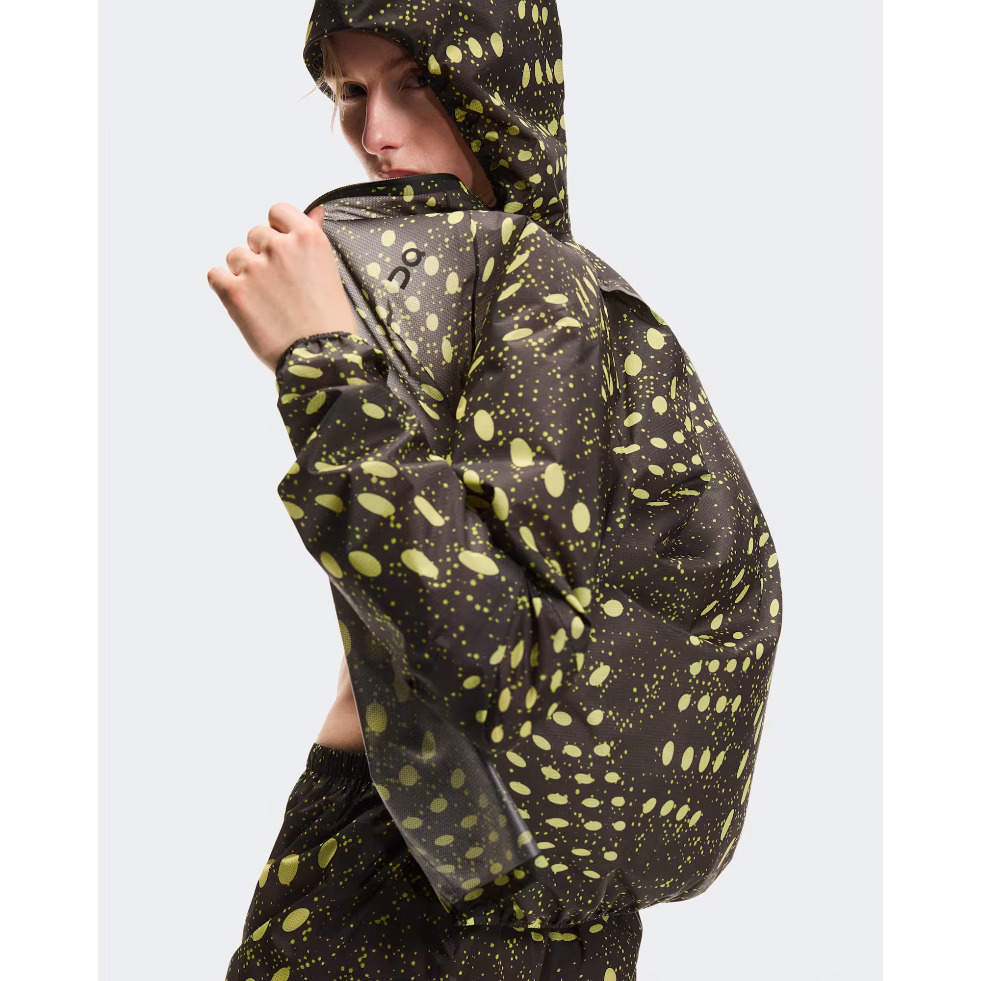 On Running Women's Ultra Jacket