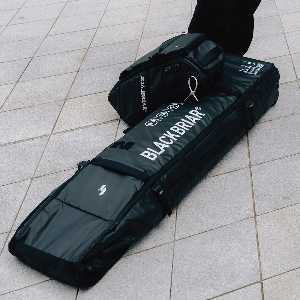 Blackbriar Range X Wide Wheel Ski/Snowboard Bag