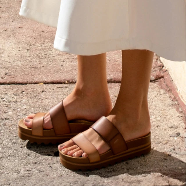 Reef Women's Cushion Vista High Sandals