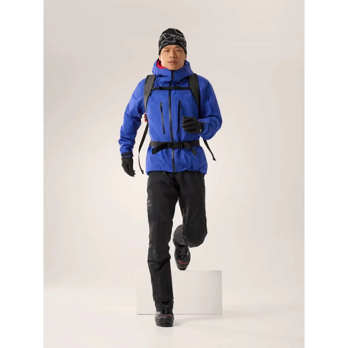 Arc'teryx Men's Alpha SV Jacket '25 Waterproof Jackets Outside Sports