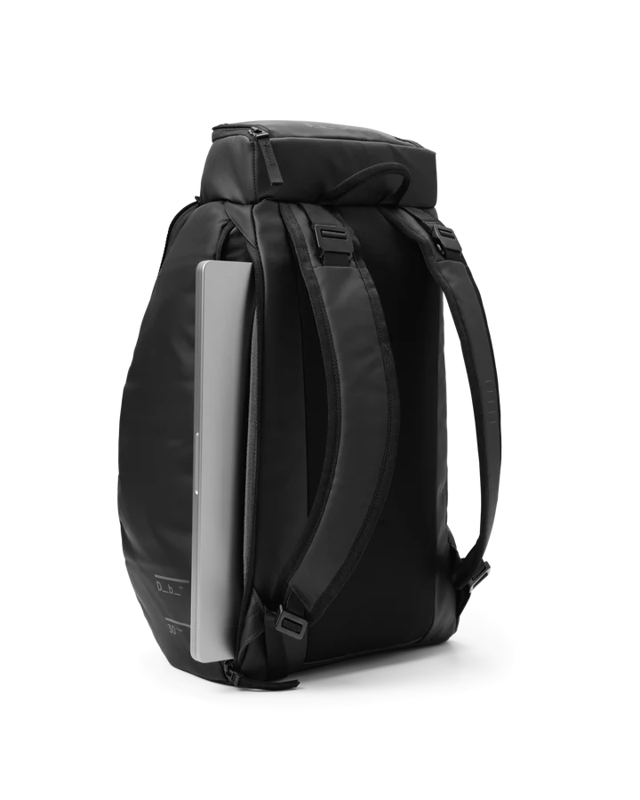 DB Hugger 30L Backpack '25