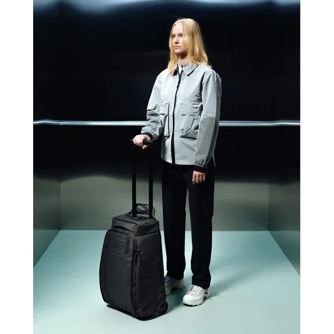 DB Hugger Roller Bag Carry-on 40L