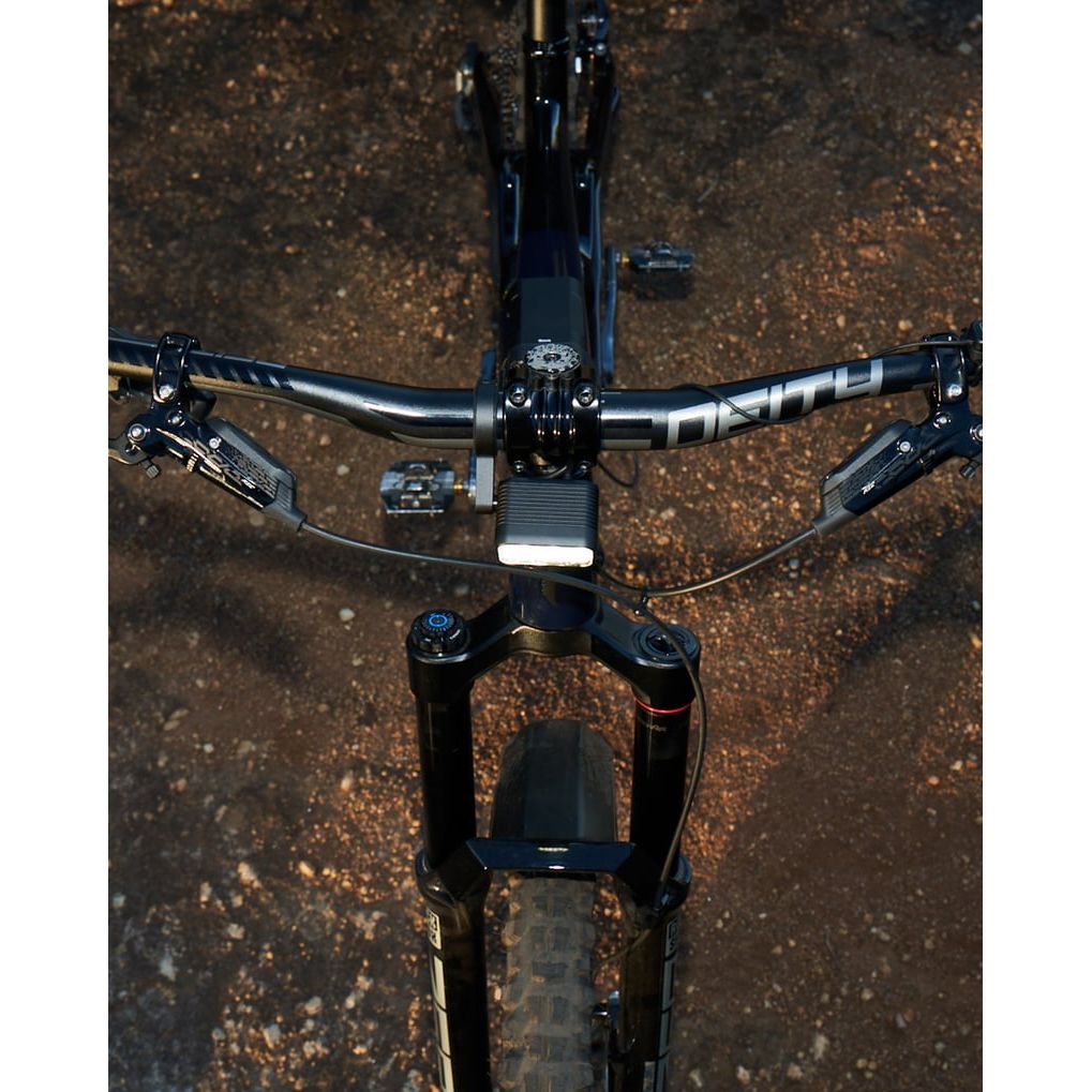 Knog Blinder X 1800 Lumen Front Bike Light - With Battery