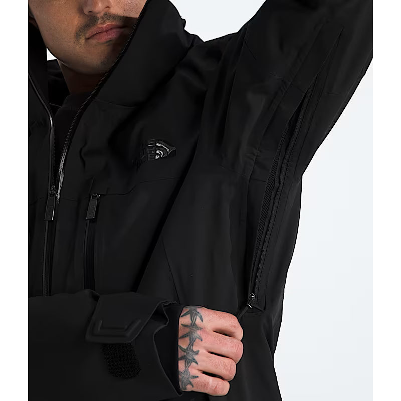 The North Face Men's Chakal Jacket