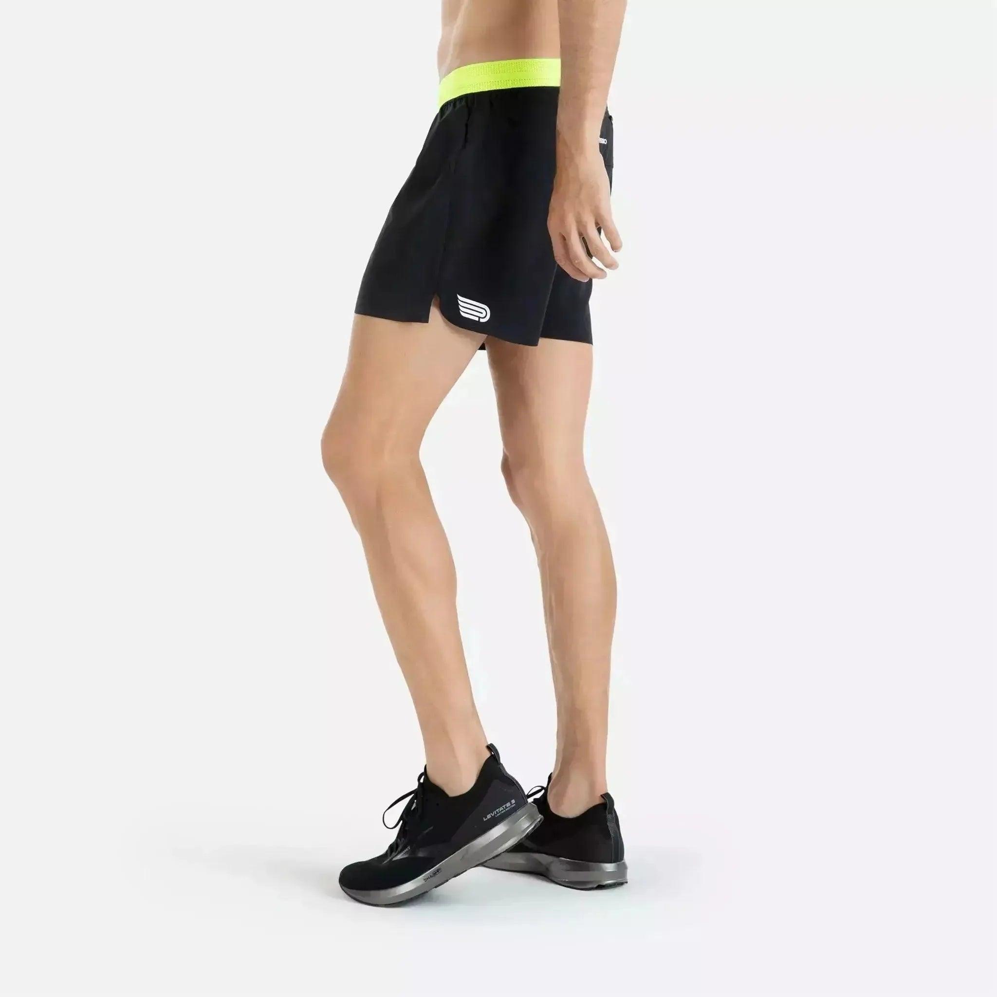 Pressio Mens Arahi 4.5' Shorts Outside Sports