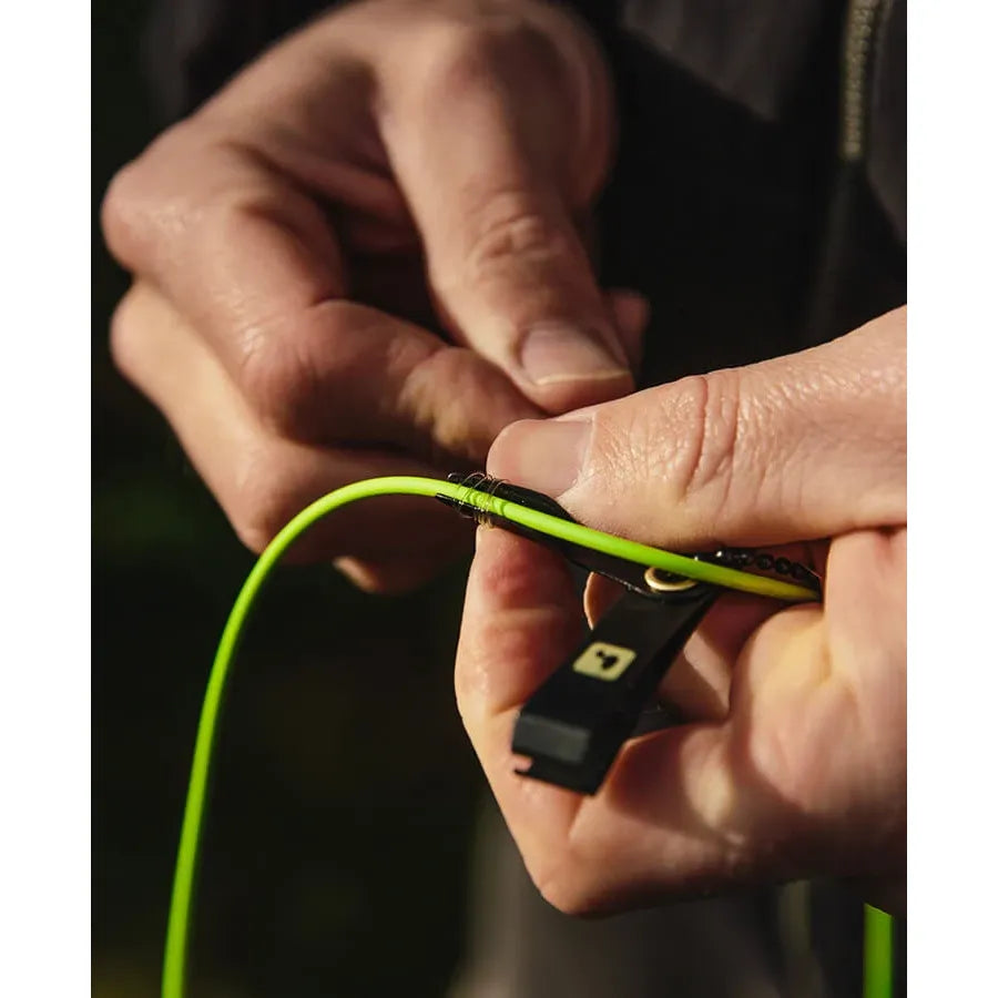 Loon Rogue Nipper w/ Nail Knot Tool