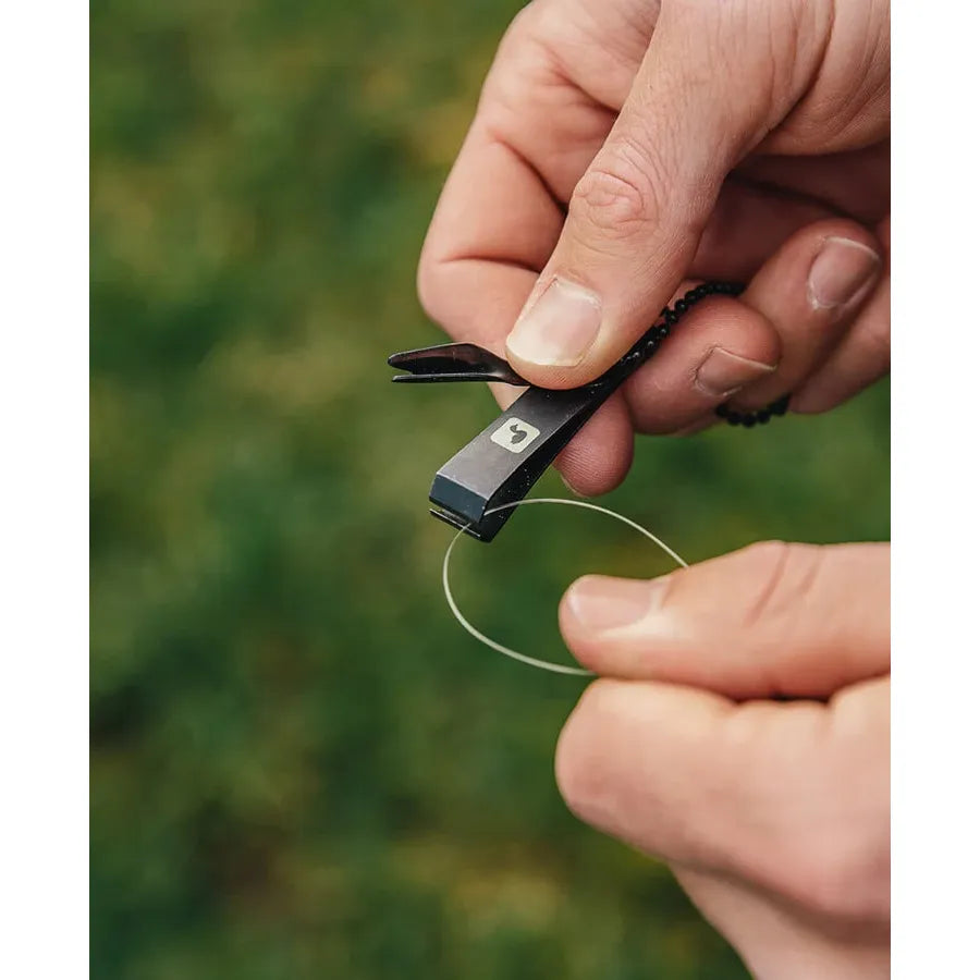 Loon Rogue Nipper w/ Nail Knot Tool