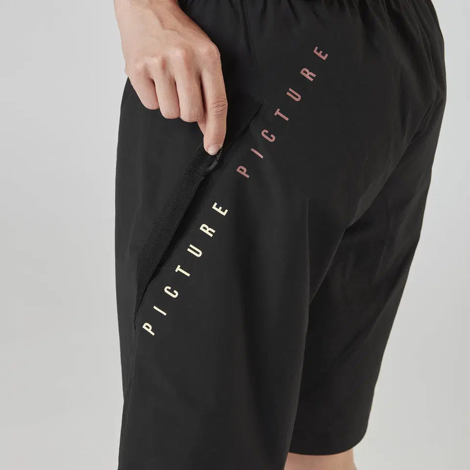 Picture Women's Vellir Stretch Bike Shorts