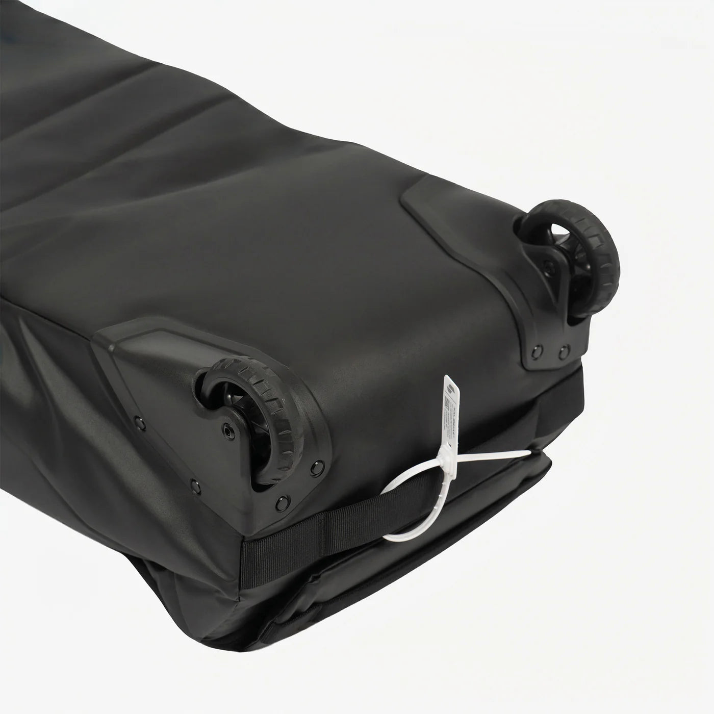 Blackbriar Range X Wide Wheel Ski/Snowboard Bag