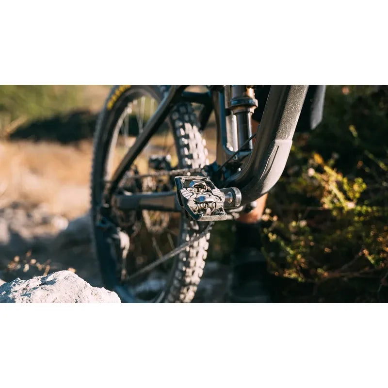 Shimano PD-M8220 SPD Deore XT MTB Pedals Pedals Outside Sports