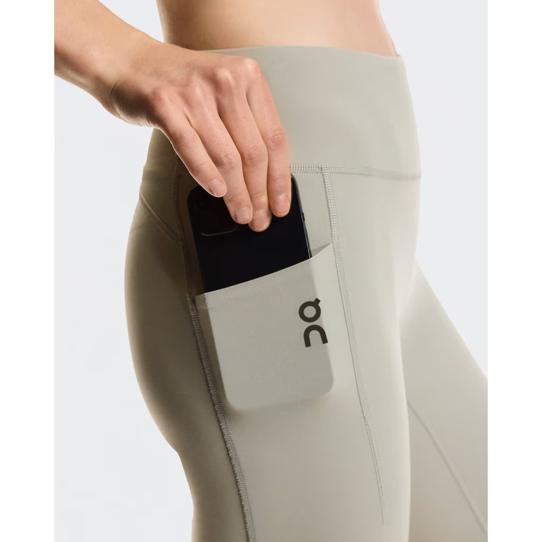 On Running Women's 8" Performance Tights