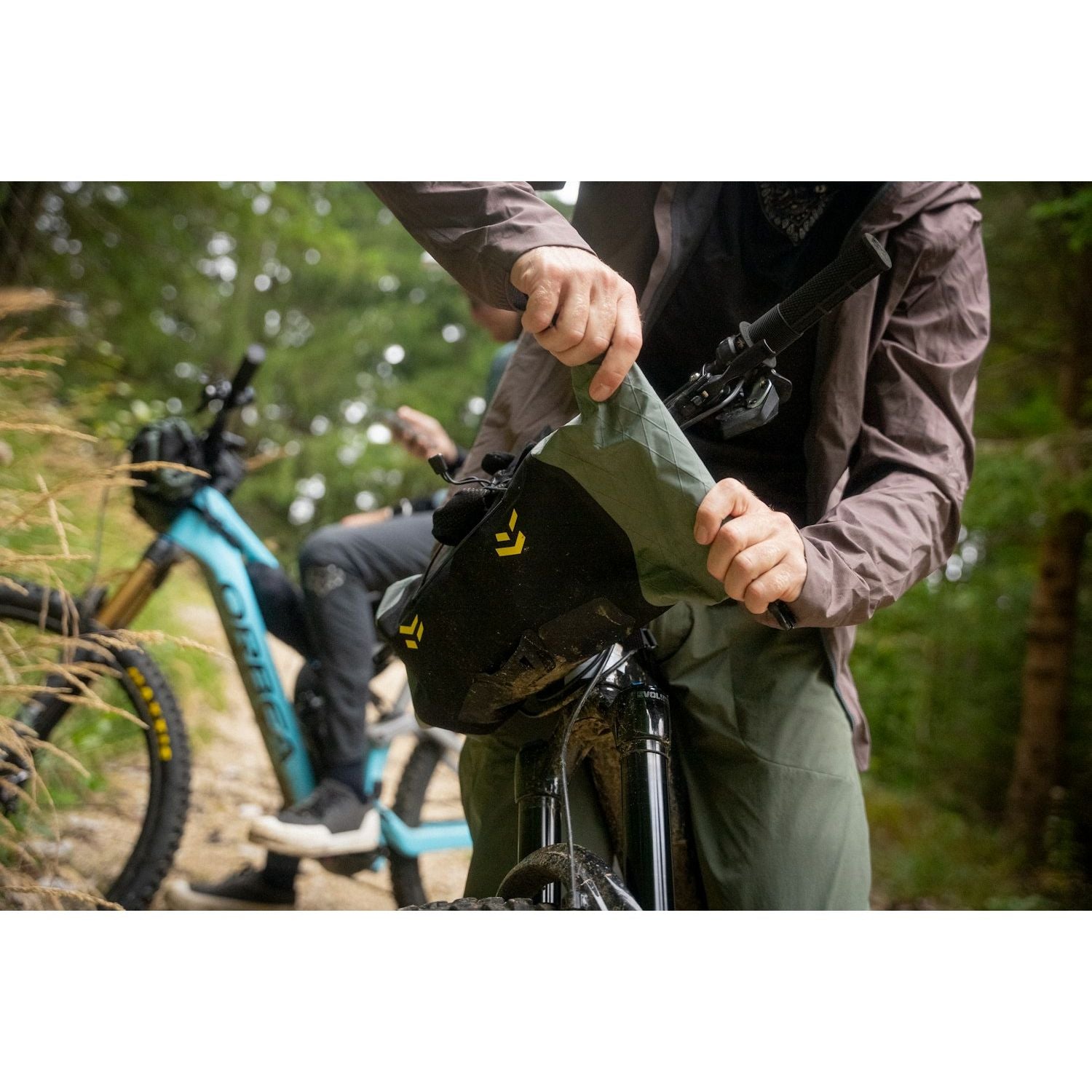 Apidura Backcountry Handlebar Pack (7L)