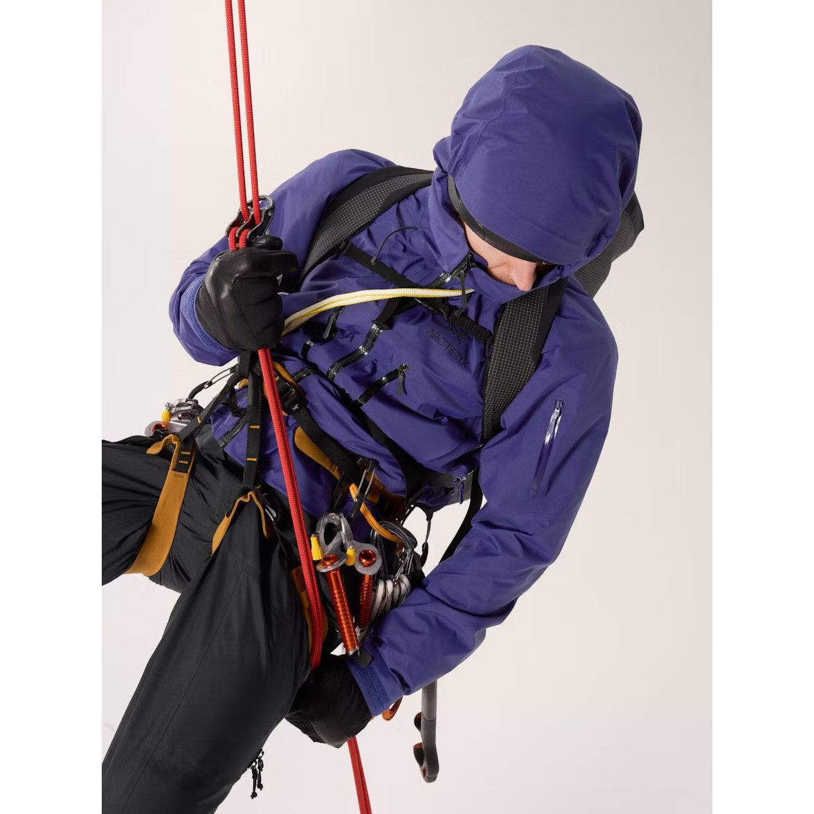 Arc'teryx Men's Alpha SV Jacket '25 Waterproof Jackets Outside Sports