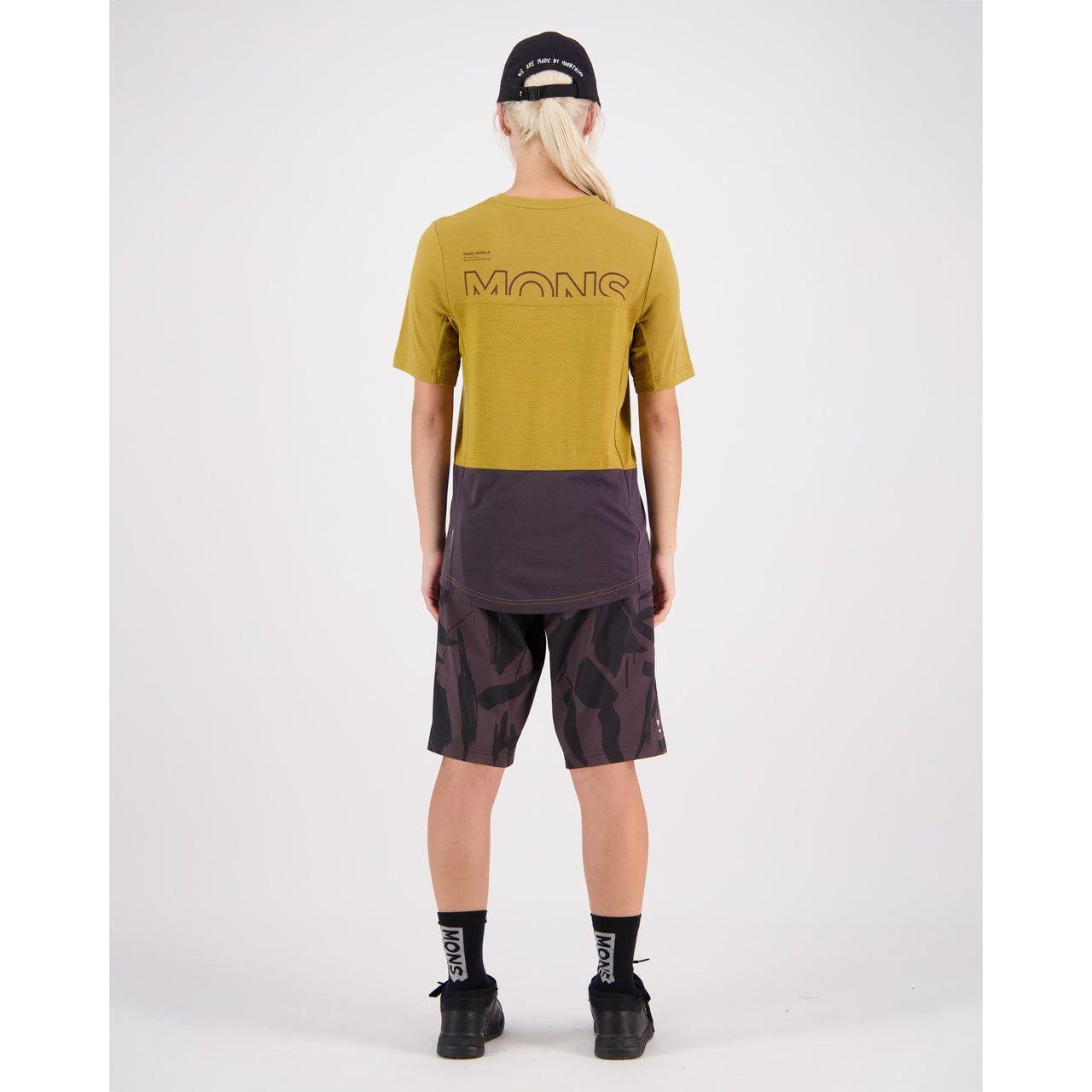 Mons Royale Women's Tarn Merino Shift Tee <span style="background-color:rgb(246,247,248);color:rgb(28,30,33);"> T-Shirts and Tanks </span>